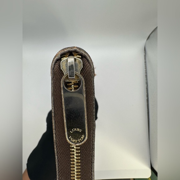 💯AUTHENTIC Louis Vuitton. Damier Zip Long Wallet - Picture 14 of 15